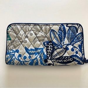 Vera Bradley RFID Georgia Wallet, Santigo